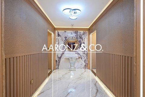 Appartamento in affitto a Dubai Marina, Dubai, EAU 4 camere da letto, 298 mq. № 685850 - foto 14