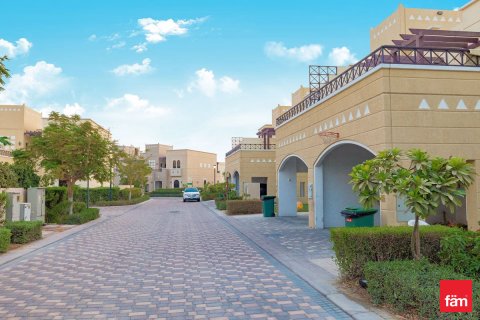 Dubai, संयुक्त अरब अमीरात में टाउनहाउस, 4 बेडरूम, 309.4 वर्ग मीटर, संख्या 685869 - फ़ोटो 2