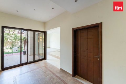 Dubai, संयुक्त अरब अमीरात में टाउनहाउस, 4 बेडरूम, 309.4 वर्ग मीटर, संख्या 685869 - फ़ोटो 14