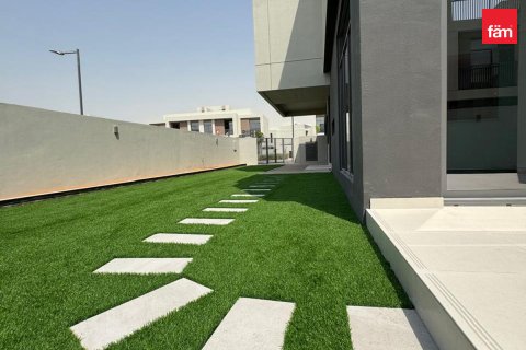 Villa itt: Dubai, EAE, 4 hálószoba, 335.1 m², azonosító: 763071 - fénykép 4