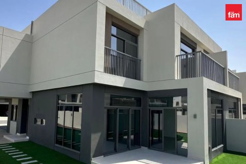 Villa in Dubai, VAE 4 slaapkamers, 335.1 vr.m. nr 763071