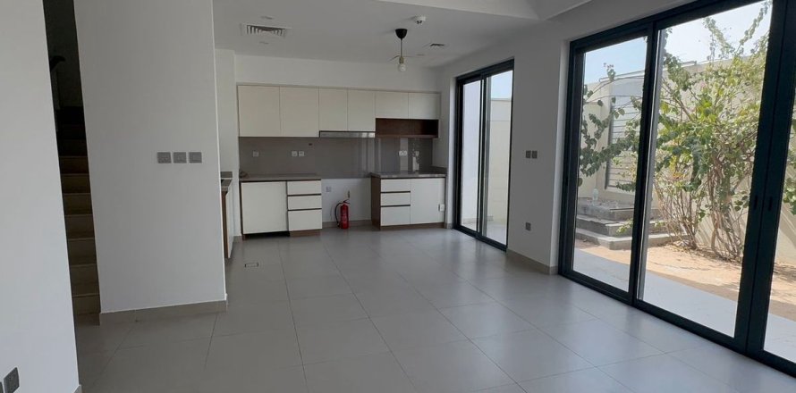 Villa à Dubai, EAU: 4 chambres, 220.9 m2 № 707986