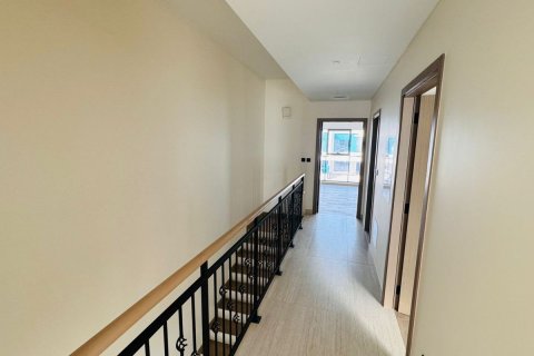 Townhouse in Dubai, UAE 4 bedrooms, 144 sq.m. № 707984 - photo 12