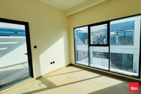 Townhouse in Dubai, UAE 4 bedrooms, 144 sq.m. № 707984 - photo 3