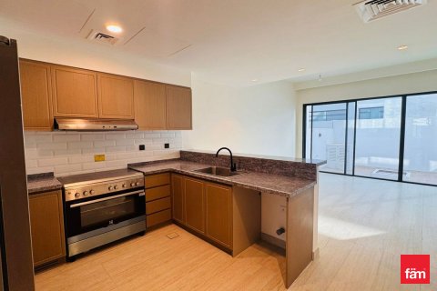 Townhouse in Dubai, UAE 4 bedrooms, 144 sq.m. № 707984 - photo 6