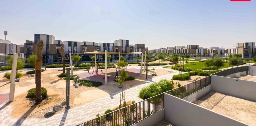 Adosado en Dubai, EAU 3 dormitorios, 180.3 m² № 708323