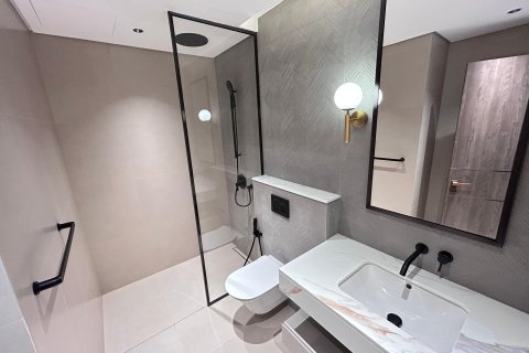 Apartment til salg i Business Bay, Dubai, UAE 1 soveværelse, 64 kvm № 696314 - foto 11