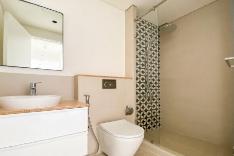 Apartament na sprzedaż w Dubai, ZEA 2 sypialnie, 68 mkw., nr 696310 - zdjęcie 11