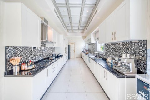 Villa en alquiler en Jumeirah, Dubai, EAU 5 dormitorios, 1837.99 m2 № 766820 - foto 7