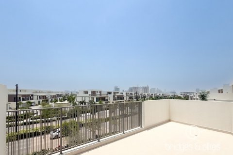 Vilă de închiriat în Dubai, EAU 4 dormitoare, 316.9 mp.  №629729 - poză 20