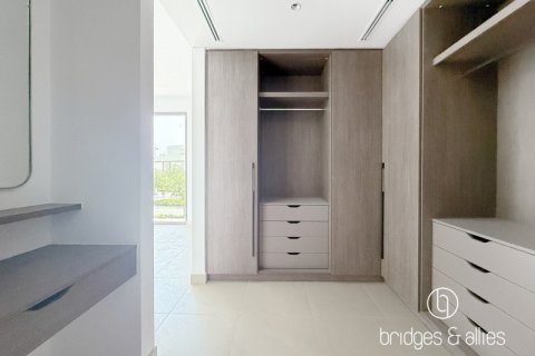 Vilă de închiriat în Dubai, EAU 4 dormitoare, 316.9 mp.  №629729 - poză 13