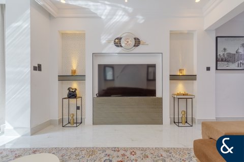 Apartment til salg i Downtown Dubai (Downtown Burj Dubai), Dubai, UAE 1 soveværelse, 181 kvm № 667694 - foto 5