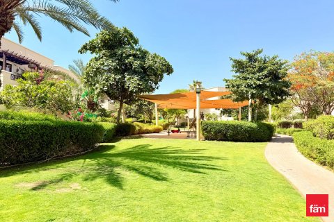 Kaupunkipientalo Dubai, Arabiemiraatit 4 makuuhuonetta, 309.4 m2 № 715064