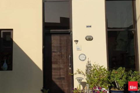 Kaupunkipientalo Dubai, Arabiemiraatit 3 makuuhuonetta, 253 m2 № 718928 - kuva 2