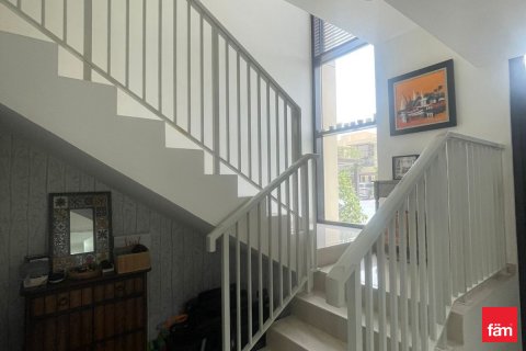 Kaupunkipientalo Dubai, Arabiemiraatit 3 makuuhuonetta, 253 m2 № 718928 - kuva 4