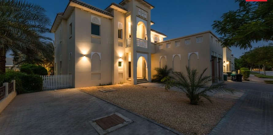 Willa w Al Furjan, Dubai, ZEA 4 sypialnie, 644.5 mkw. nr 715107