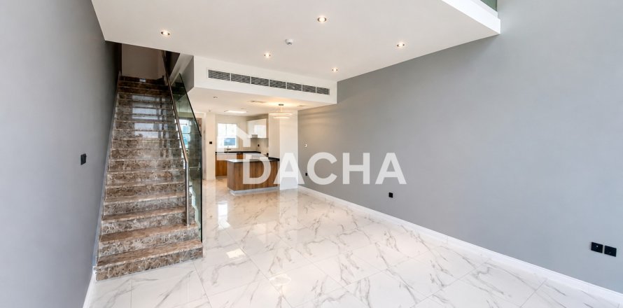 Rijtjeshuis in Dubai Land, Dubai, VAE 2 slaapkamers, 125 vr.m. nr 714650