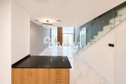 Rijtjeshuis te koop in Dubai Land, Dubai, VAE 2 slaapkamers, 125 vr.m., nr 714650 - foto 12