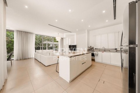 Müüa villa asukohaga Dubai Hills Estate, Dubai, AÜE: 4 magamistoaga, 451.14 m² Nr 755582 - pilt 1
