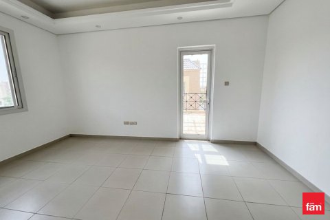 Villa in Dubai, UAE 6 bedrooms, 708.6 sq.m. № 714012 - photo 18