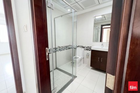 Villa in Dubai, UAE 6 bedrooms, 708.6 sq.m. № 714012 - photo 17