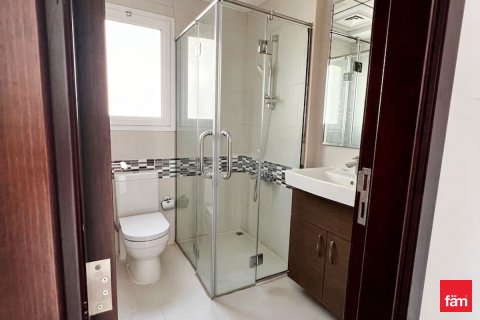 Villa in Dubai, UAE 6 bedrooms, 708.6 sq.m. № 714012 - photo 8