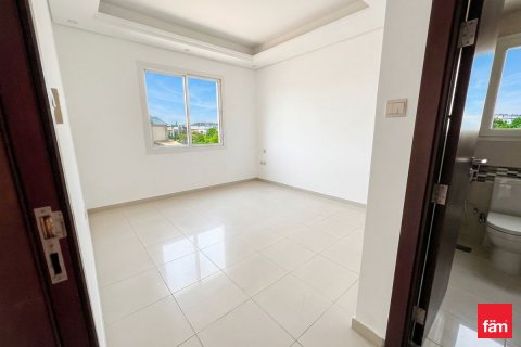 Villa in Dubai, UAE 6 bedrooms, 708.6 sq.m. № 714012 - photo 11