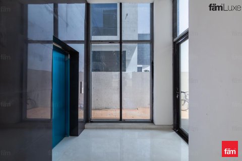 Villa in Al Barsha, Dubai, UAE 5 bedrooms, 884.3 sq.m. № 714013 - photo 22
