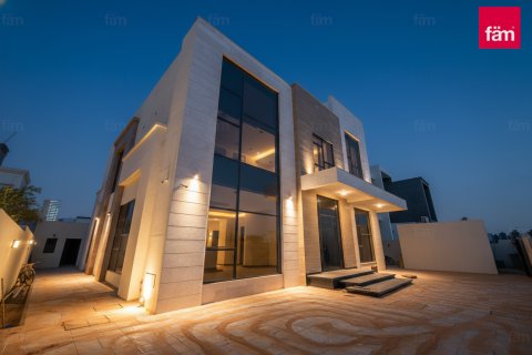 Villa in Al Barsha, Dubai, UAE 5 bedrooms, 884.3 sq.m. № 714013 - photo 23