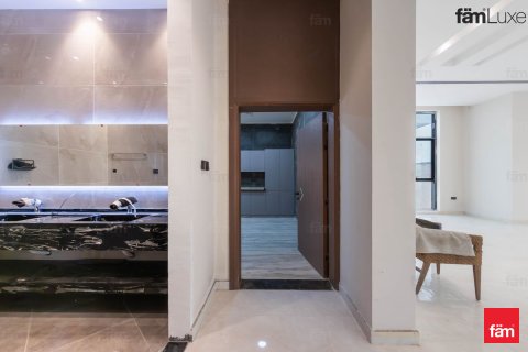 Villa in Al Barsha, Dubai, UAE 5 bedrooms, 884.3 sq.m. № 714013 - photo 12