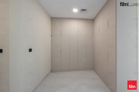 Villa in Al Barsha, Dubai, UAE 5 bedrooms, 884.3 sq.m. № 714013 - photo 15