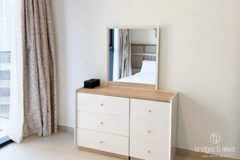 Apartemen di Downtown Dubai (Downtown Burj Dubai), UEA 1 kamar tidur, 66.9 m2 nomor 629707 - foto 10