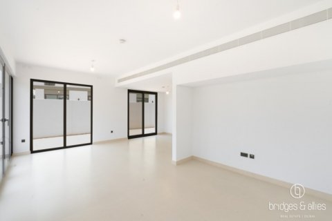Vilë në Dubai, Emiratet e Bashkuara Arabe 4 dhoma gjumi, 316 m2. № 629703 - Foto 2