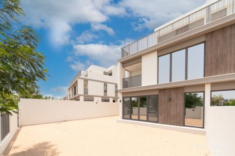 Vilë në Dubai, Emiratet e Bashkuara Arabe 4 dhoma gjumi, 316 m2. № 629703 - Foto 23