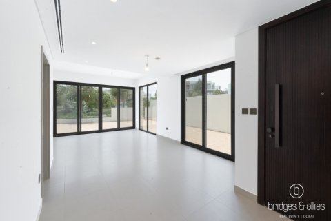 Vilë në Dubai, Emiratet e Bashkuara Arabe 4 dhoma gjumi, 316 m2. № 629703 - Foto 5