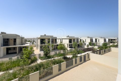 Vilë në Dubai, Emiratet e Bashkuara Arabe 5 dhoma gjumi, 415.9 m2. № 629706 - Foto 16