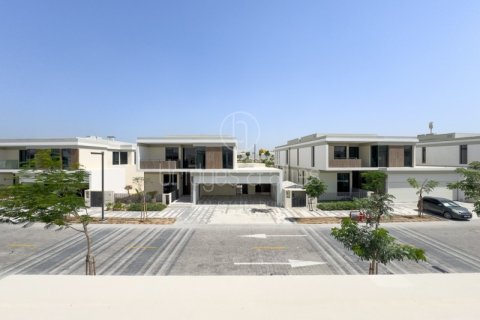 Vilë në Dubai, Emiratet e Bashkuara Arabe 5 dhoma gjumi, 415.9 m2. № 629706 - Foto 19