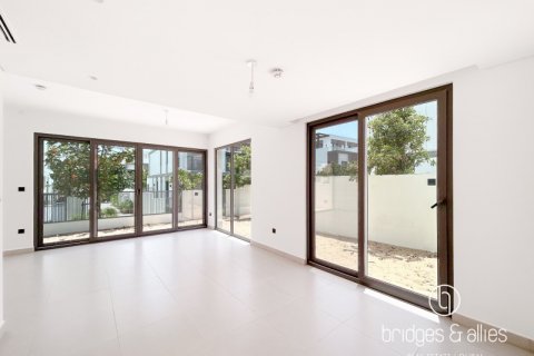 Vilă de închiriat în Dubai, EAU 4 dormitoare, 316.9 mp.  №629708 - poză 3