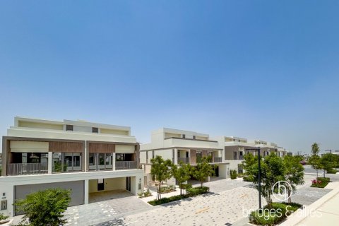 Vilă de închiriat în Dubai, EAU 4 dormitoare, 316.9 mp.  №629708 - poză 12