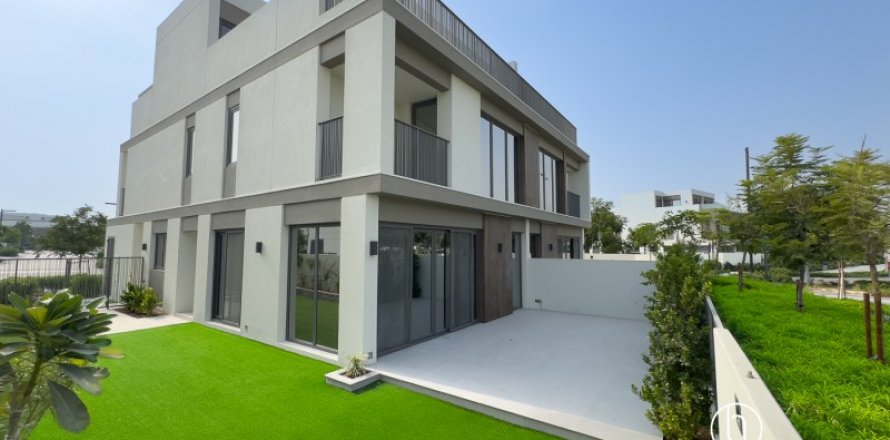 Vilă în Dubai, EAU 4 dormitoare, 316.9 mp. №629705