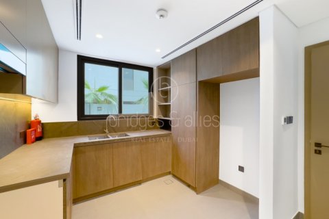 Vilă de închiriat în Dubai, EAU 4 dormitoare, 316.9 mp.  №629705 - poză 3