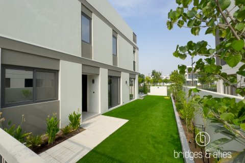 Vilă de închiriat în Dubai, EAU 4 dormitoare, 316.9 mp.  №629705 - poză 25