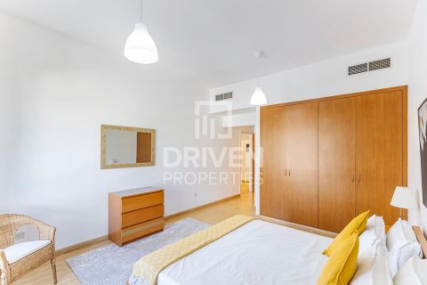 Lägenhet uthyres i The Views, Dubai, UAE 2 sovrum, 150 kvm Nr. 684220 - fotografi 6