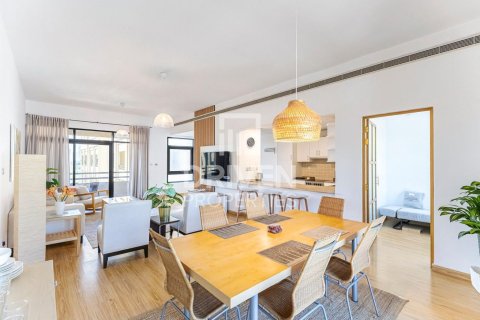 Lägenhet uthyres i The Views, Dubai, UAE 2 sovrum, 150 kvm Nr. 684220 - fotografi 4