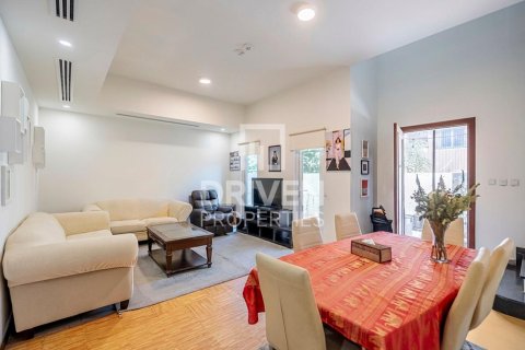 Vila v Dubai Land, Dubai, SAE 2 spálne, 158 m2 č. 684219 - Fotografia 2