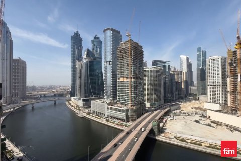 Lägenhet till försäljning i Business Bay, Dubai, UAE 1 sovrum, 89.9 kvm Nr. 711617 - fotografi 11