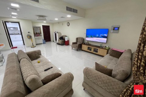 Villa itt: Dubai, EAE, 5 hálószoba, 219.2 m², azonosító: 711425