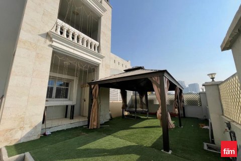 Villa itt: Dubai, EAE, 5 hálószoba, 219.2 m², azonosító: 711425 - fénykép 12