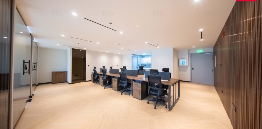 Kontor asukohaga Dubai, AÜE: 93.4 m² Nr 711421