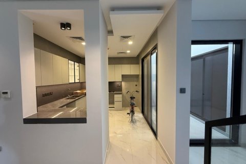 Al Furjan, Dubai, BAE’de kiralık villa 5 yatak odası, 222 m&sup2; No 712267 - fotoğraf 8